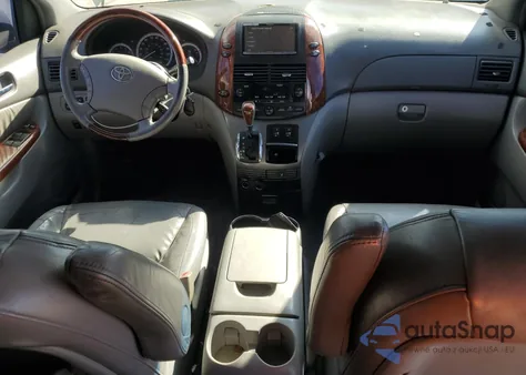 2005 Toyota Sienna Xle z USA, uszkodzony, nr VIN 5TDBA22C85S031753